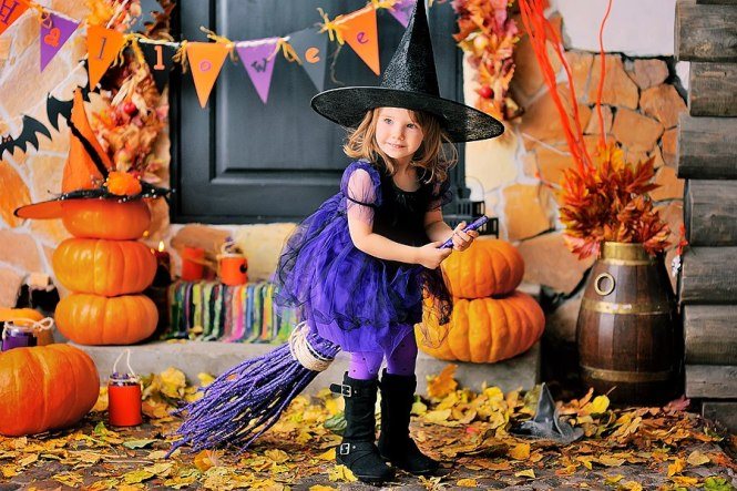 Хэллоуин милая ведьмочка